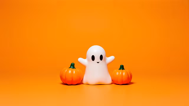 Halloween Ghost with Pumpkins