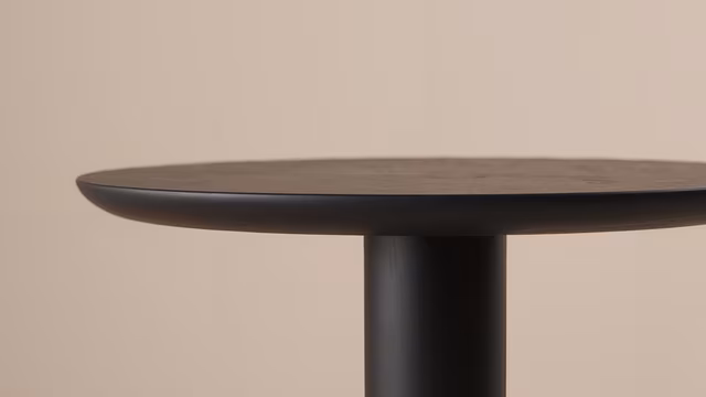 Minimalist Round Table